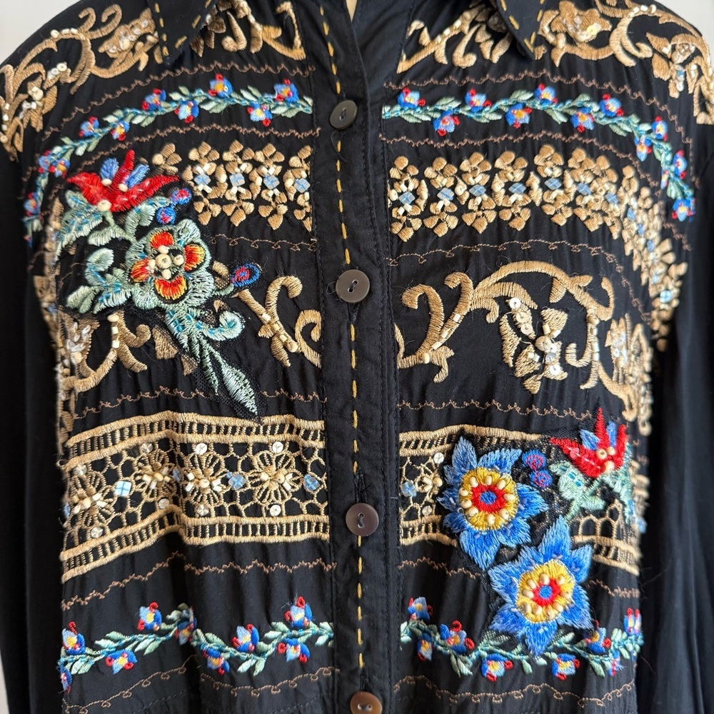 Embroidered Floral Tunic Blouse Black Boho Festival Cottage Buttons Flowy L - Picture 5 of 9